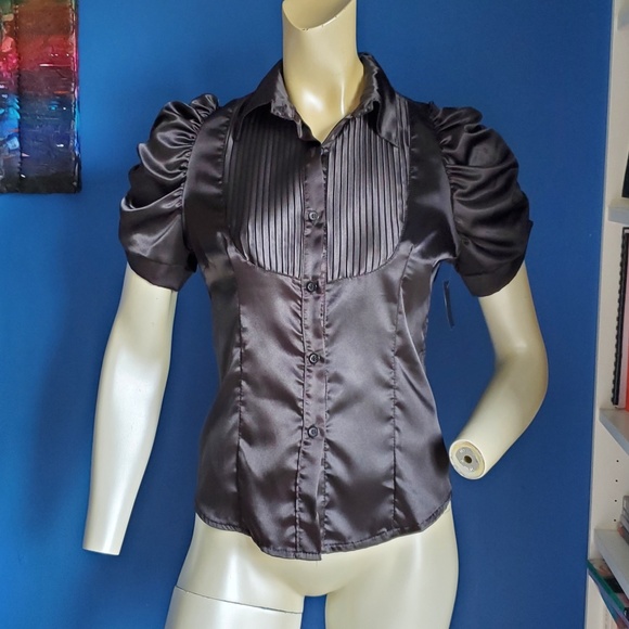 🎉💄TAKE IT SALE💋 No Design Label (made in Italy) - Picture 1 of 4